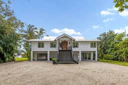 Waterfront Home w/ Guest House - Image 3